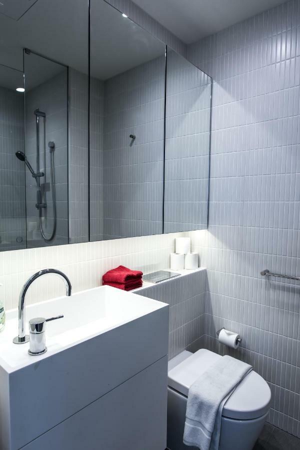 Readyset Apartments On Southbank Boulevard Melburne Exterior foto
